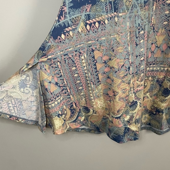 Lularoe Perfect T-Shirt - Picture 6 of 10